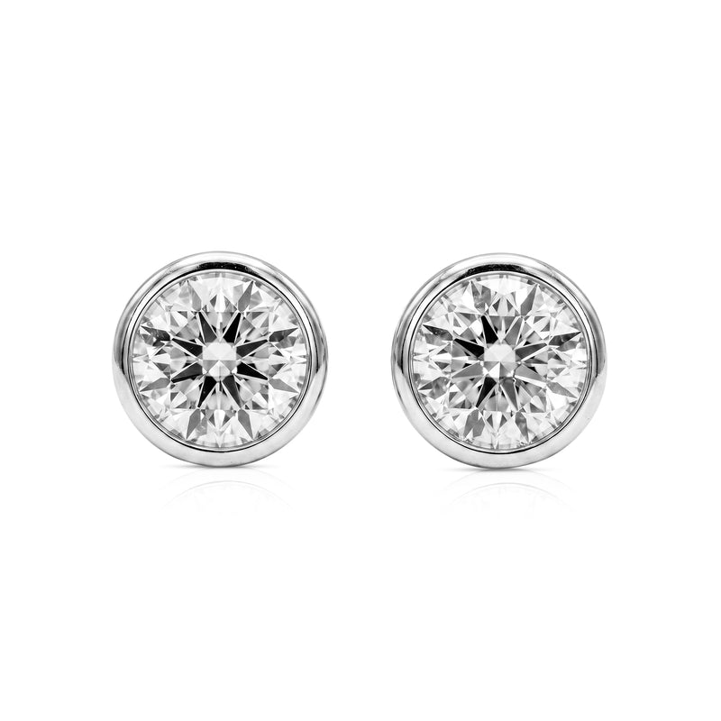 Liana earrings in 14K yellow gold with a round-cut lab-grown diamond