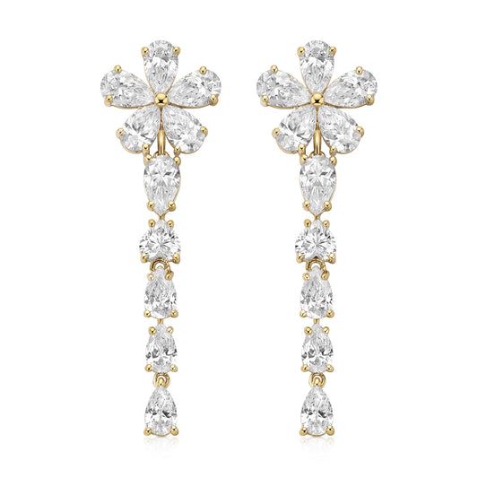 Leila earrings in 14K gold with a lab-grown diamond