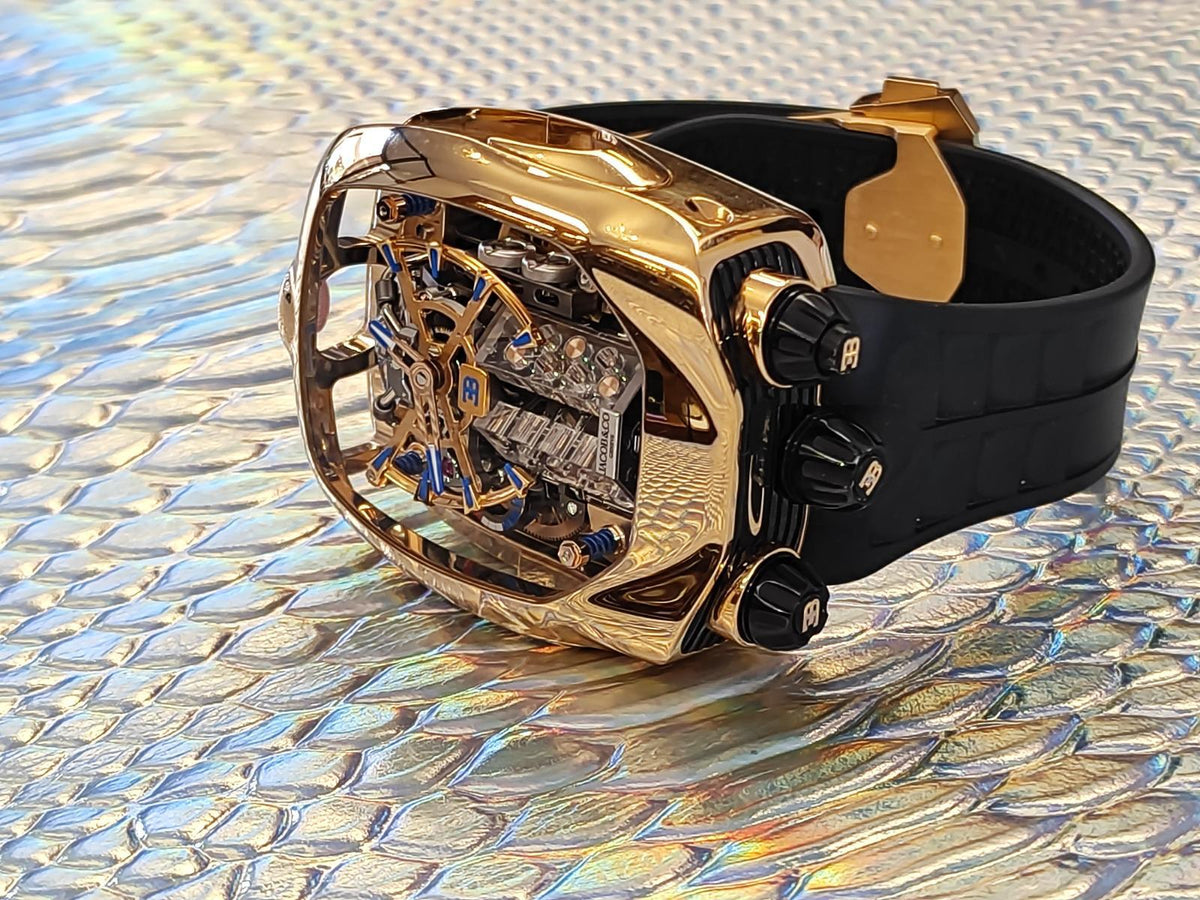 שעון Jacob & Co Bugatti Chiron Tourbillon, מבט אלכסוני על המנגנון והטורבילון