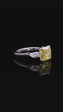 Aline — Cushion Ring — 360